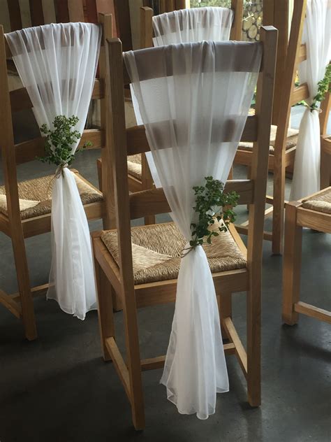 Chair sashes are a good way to liven up your chairs if you're having a party or decorating the reception area for a wedding. Pin on Rustic