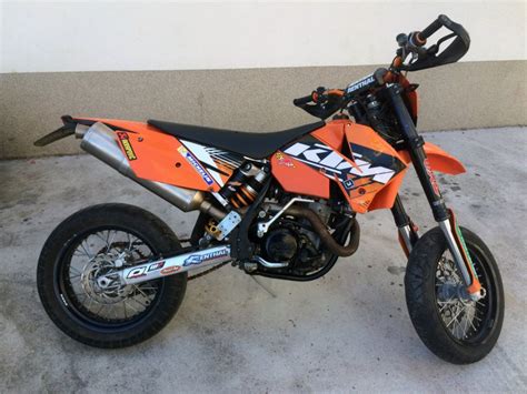 It ran well and from 20 feet away was in perfect condition. KTM EXC 525 SUPERMOTO 525 cm3 AKRAPOVIĆ, 2004 god., 2004 god.