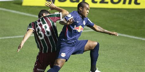 They play in white shirts, shorts and socks. Fluminense x Red Bull Bragantino: saiba como assistir ao ...