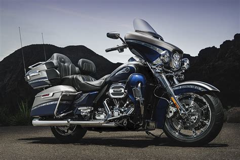 Carbon dust/charcoal slate, gold rush/carbon dust, and palladium. HARLEY DAVIDSON CVO Limited - 2015, 2016 - autoevolution