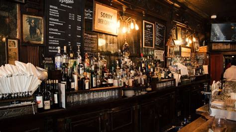 A Mad Men Era Guide To Bar Hopping In New York City