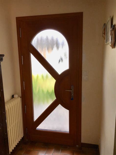 Et avec le service express, les portes d'entrée sur mesure sont disponibles en 15. Réalisation d'une porte d'entrée sur mesure en bois