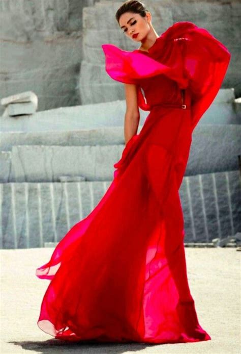 Red Fashion Look Fashion High Fashion Fashion Brand Fashion