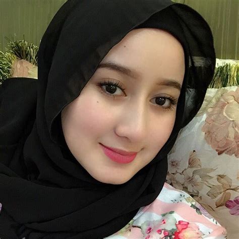 Artis maupun aktor berdarah aceh dikenal dengan mereka yang punya wajah cantik dan tampan. Foto Bugil Meme Cewek Melayu Keturunan Timur Tengah ...