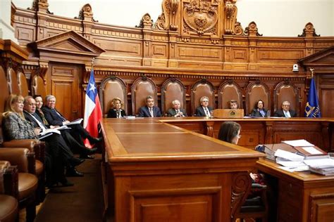 La corte suprema de brasil ordenó este viernes a la red social twitter suspender. Cuatro mujeres y 12 hombres postulan al próximo cupo de la ...