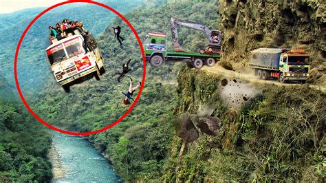 7 Most Dangerous Roads In The World Mind Boggler