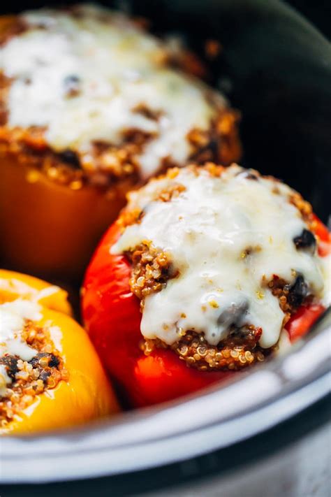 These Quinoa Black Bean Crockpot Stuffed Peppers Can Be Made With Or