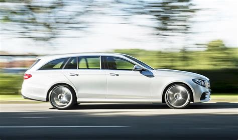 Sebagai titik keberangkatan kereta bandara, stasiun sudirman baru memiliki tampilan yang terkesan mewah. ANUGERAH KERETA TERPAKAI TERBAIK PUN ADA DAN MERCEDES-BENZ ...