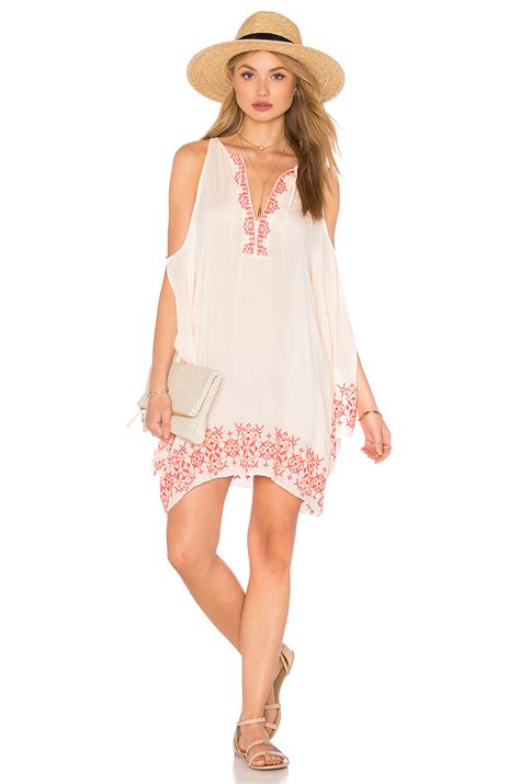 Trendy Beach Cover Ups For Memorial Day Weekend And Summer Vacations