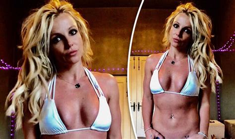 Britney Spears Squeezes Ample Assets Into Bikini And Flaunts Abs Celebrity News Showbiz And Tv