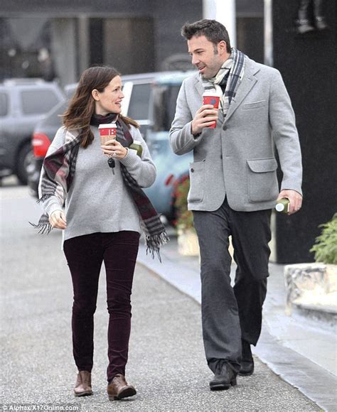 Jennifer Garner And Ben Affleck On Coffee Run Daily Mail