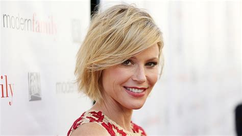 Julie Bowen Joins Melissa Mccarthys Life Of The Party Variety
