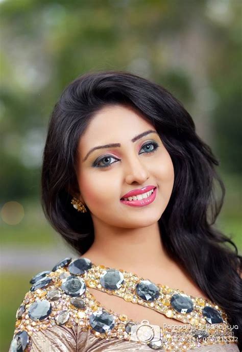 Pin On Sri Lankan Actress Models And Sexy Girls