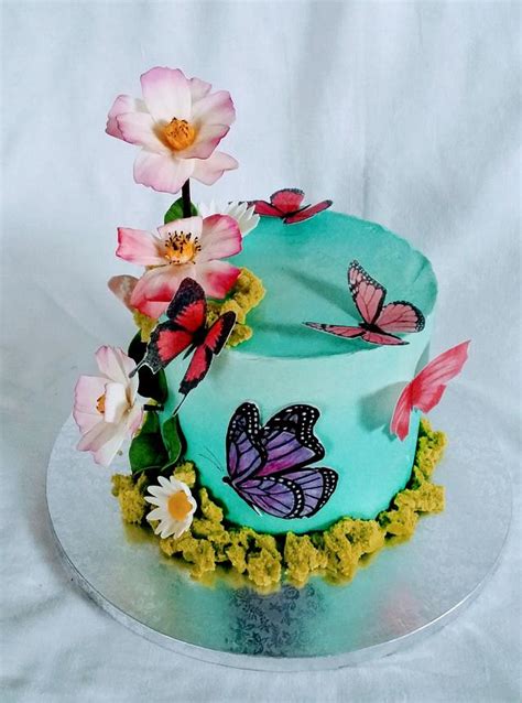 Butterfly Cake Cake By Alenascakes Cakesdecor