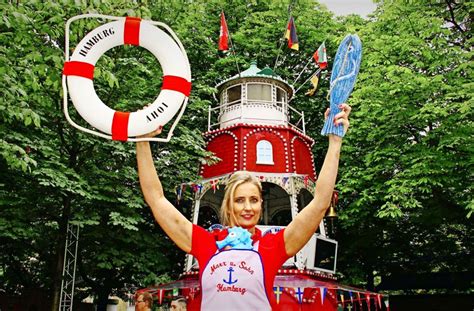 Der hamburger fischmarkt auf reisen gastiert vom 8. Hamburger Fischmarkt in Stuttgart: Elf Tage norddeutsches ...