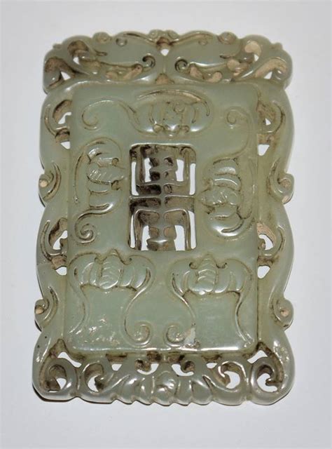0616 Chinesisches Jade Amulett Mit Glückssymbolen Kandk Auktionen In
