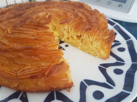Para preparar la masa filo empezaremos poniendo la harina en un bol donde podamos trabajarla bien. TARTA FLOR DE MASA FILO EN Thermomix® - Postres y dulces ...