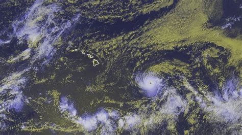 Hurricane Hector Churning Near Hawaii As Category 3 Storm Abc30 Fresno