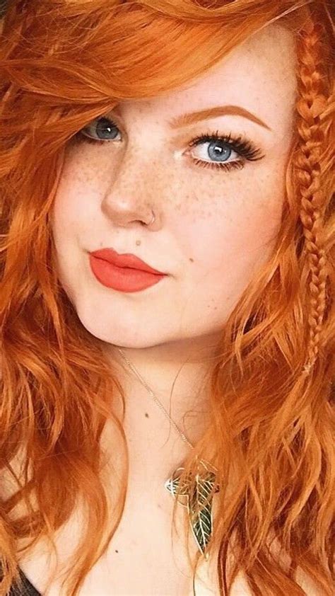 Pin By Charlie Zimmerman On Redheads Beautiful Red Hair Red Haired Beauty Beautiful Freckles