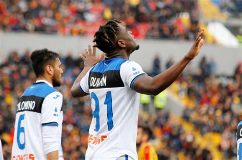 No obstante, de esa cantidad, una parte irá para la escuela de fútbol en la que estuvo el atacante antes de que se incorporara al cuadro 'escarlata'. Duvan Zapata: "Lazio? Noi siamo più forti in attacco ...