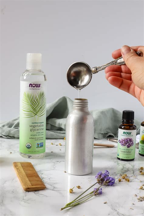 No more purchasing of hair detanglers for me. Homemade Natural Hair Detangler Spray - A Blossoming Life