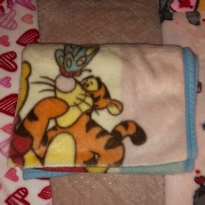 Vintage Winnie The Pooh Baby Blanket Tigger Butterfly On Nose Etsy