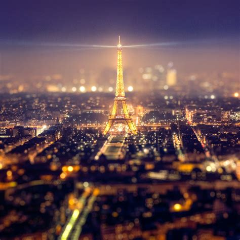 Beautiful Photo Of The Eiffel Tower At Night Wallpapers And Images
