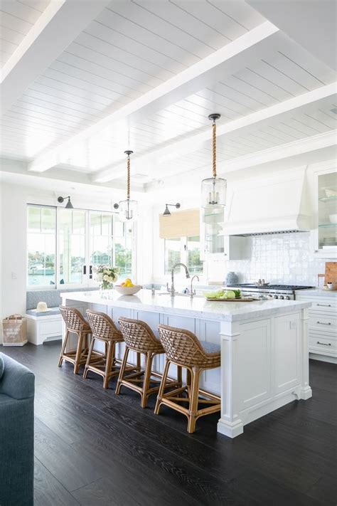 White Kitchen Island Paint Color Simply White By Benjamin Moore Classicwhitekitchen Paintcolor