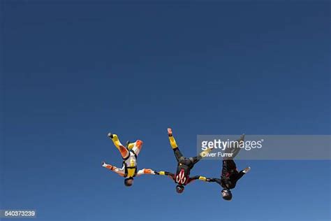 Older Woman Skydiving Foto E Immagini Stock Getty Images