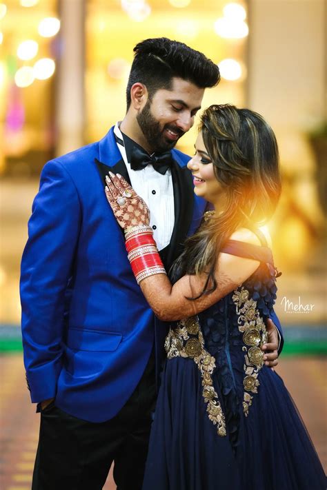 Engagement Photography Poses Romantic Couples Photography Indian Wedding Photography Poses