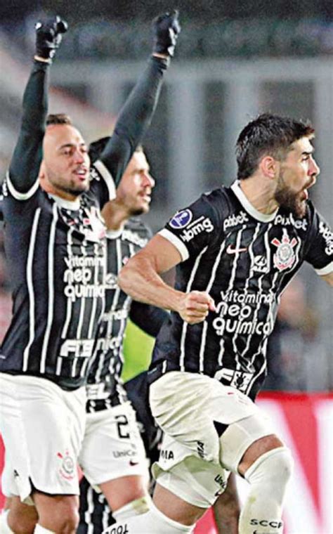 Corinthians Gana En Los Penales Y Clasifica A “semis”