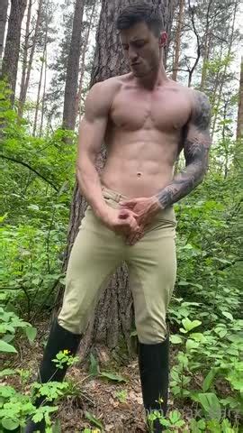 Hot Hunk Jerking Off In The Forest And Cumming Handsfree BoyFriendTV Com