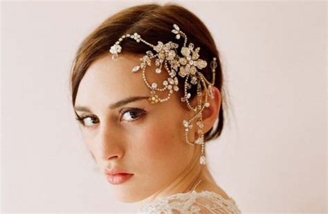 Bride In Dream Wedding Hair Accessories Ideas