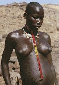 justomedio Leni Rienfenstahl África al desnudo