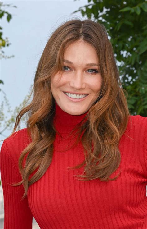 Carla Bruni Attends Alexandre Mattiussi Menswear Spring Summer Show In Paris