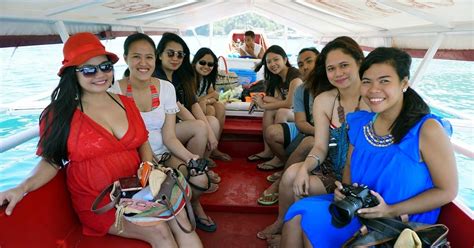 Island Hopping In Puerto Galera The Daily Posh A Lifestyle And
