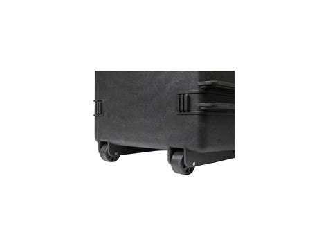 Monoprice Weatherproof Hard Case 26 X 20 X 14 With Wheels And