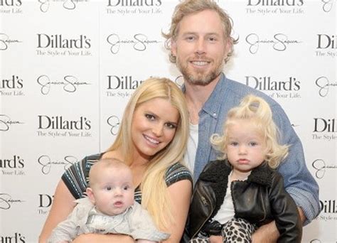 Jessica Simpson Marries Retired Nfl Player Eric Johnson