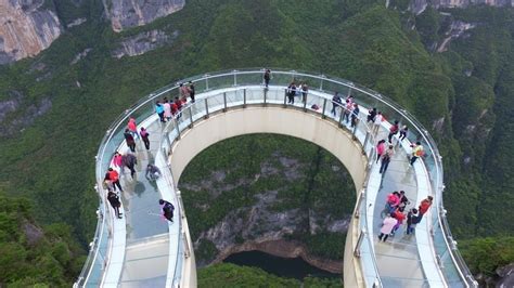 Chongqings U Turn Glass Bridge Adds Thrills And Spills To Cliff View