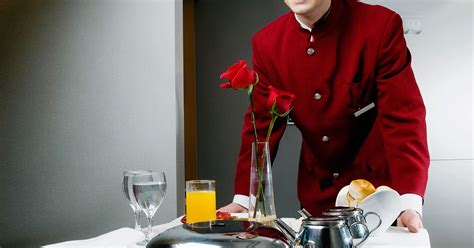 Room Service No Longer Heard At Nycs Largest Hotel