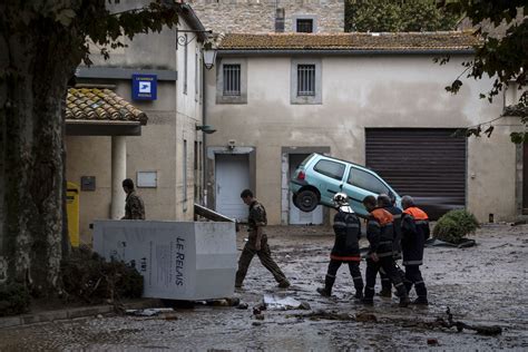 France 12 Die In Floods Unseen In More Than A Century