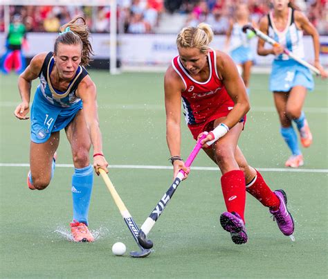 In most of the world, the term hockey by itself refers to field hockey, while in canada, the united states, russia and most of eastern and northern europe, the. STX Signs USA Field Hockey Star Kelsey Kolojejchick