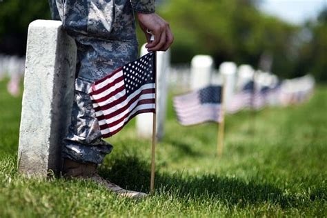 Whats The Difference Between Memorial Day And Veterans Day Mpr News