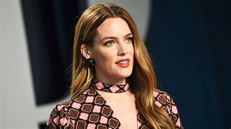 Riley Keough Honors Late Brother Benjamin With Tattoo Of His Name