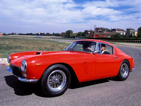 1959 ferrari 250 gt coupe. photo FERRARI 250 GT SWB coupé 1959 - Motorlegend.com