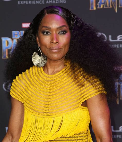 Angela Bassett Attends The Premiere Of Disney And Marvels Black Panther Arrivals On January