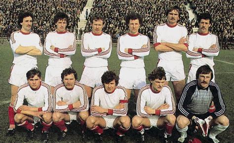 Zachęcamy do śledzenia i komentowania! Retro. Zibi wróć, czeka Łódź - SlowFoot - O piłce z wolnej ...