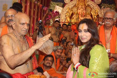 Rani Mukerji Offers Prayers During Ganpati Festival Koimoi