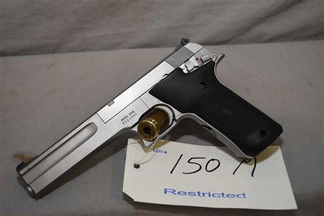 Restricted Smith And Wesson Model 2206 22 Lr 10 Shot Semi Automatic