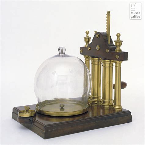 Museo Galileo Enlarged Image Air Pump Twin Barrels Table Top